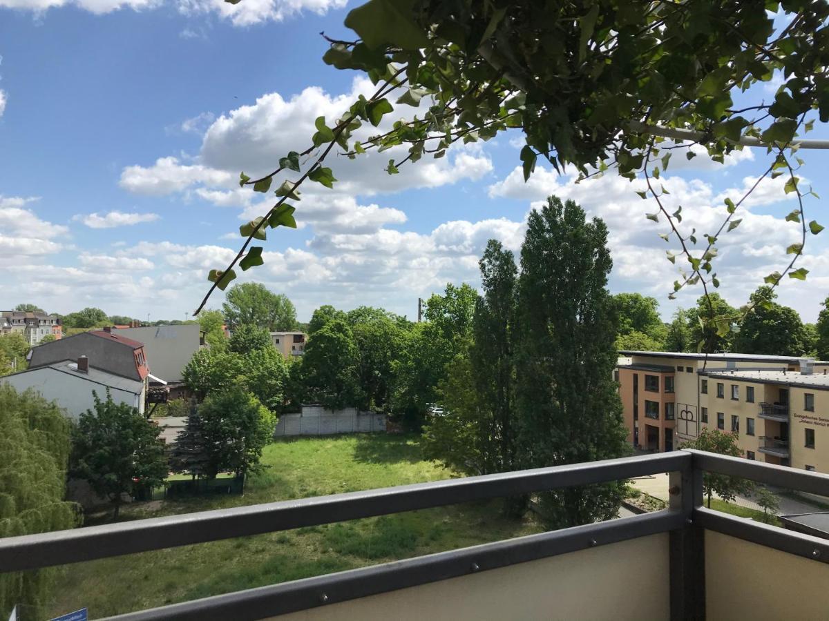 Stadtdschungel Fewo Mit Balkon Cottbus Esterno foto